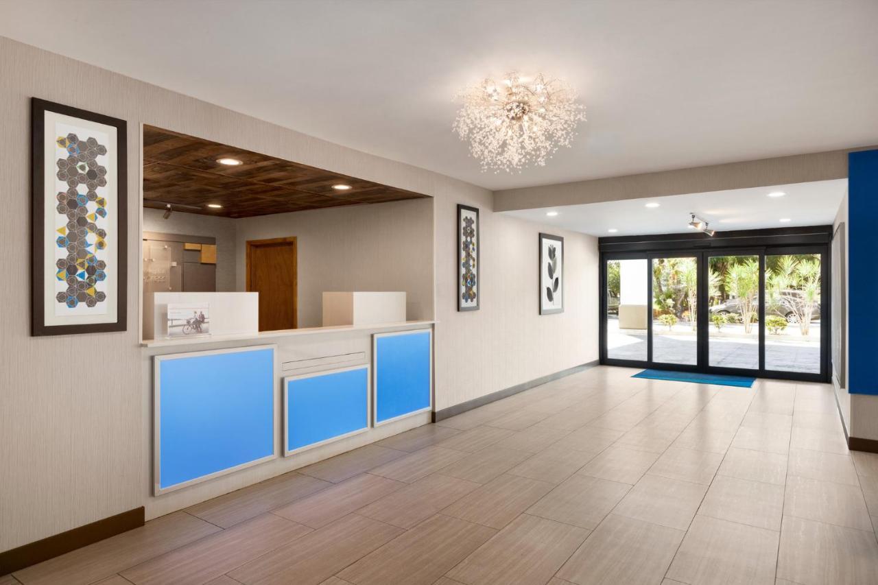 Holiday Inn Express Vero Beach-West I-95 By Ihg Exteriér fotografie