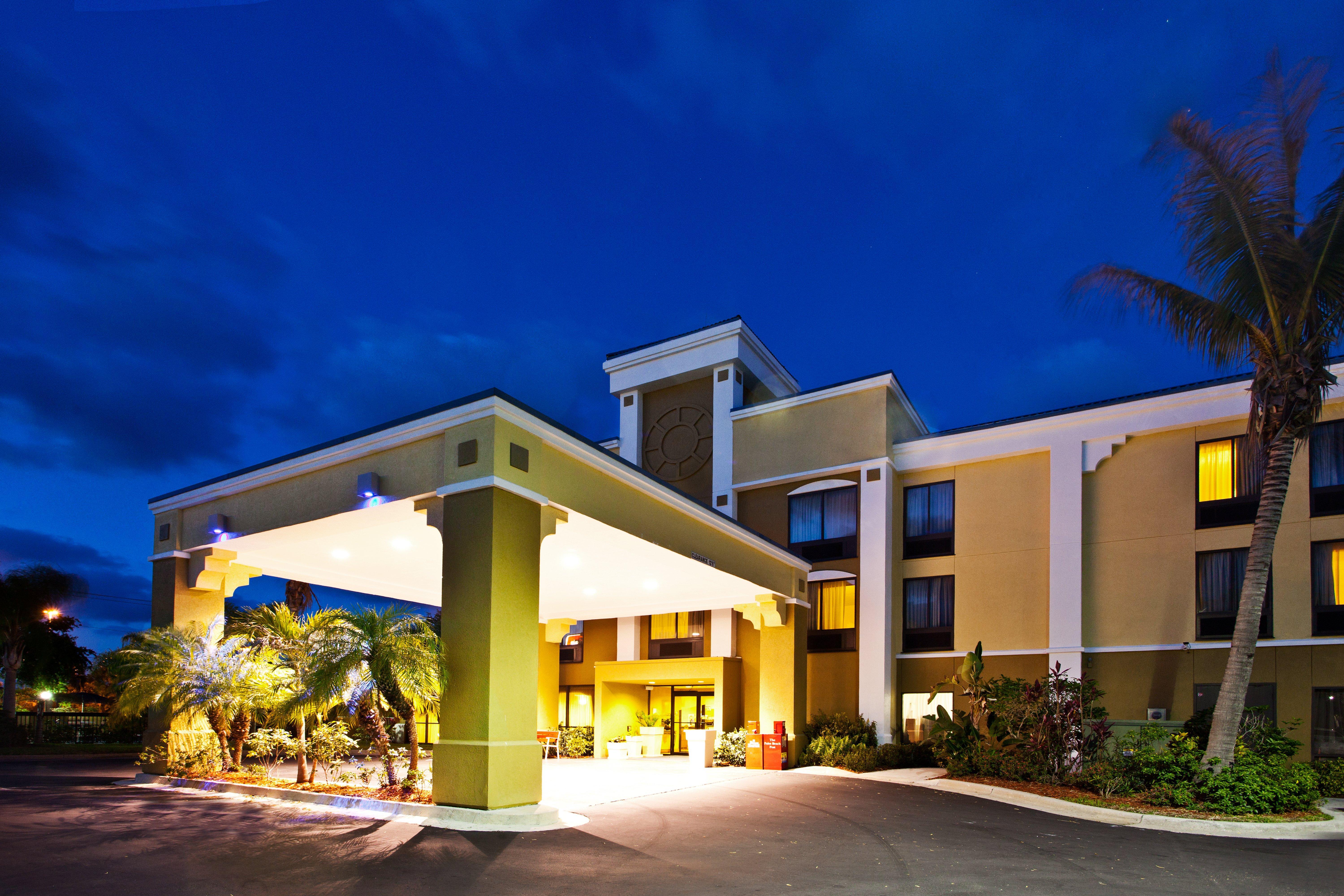 Holiday Inn Express Vero Beach-West I-95 By Ihg Exteriér fotografie