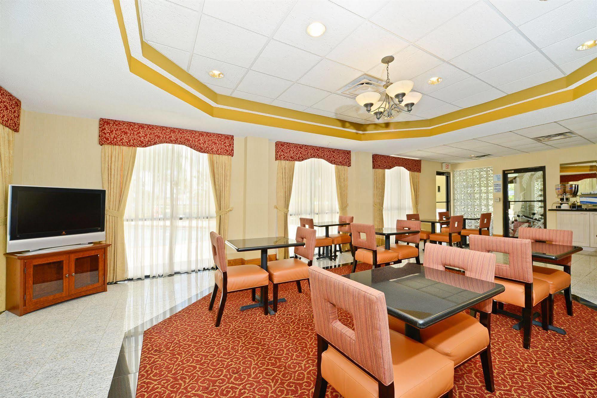 Holiday Inn Express Vero Beach-West I-95 By Ihg Exteriér fotografie
