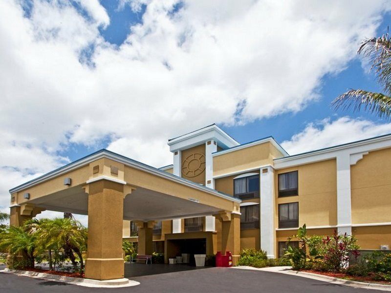 Holiday Inn Express Vero Beach-West I-95 By Ihg Exteriér fotografie